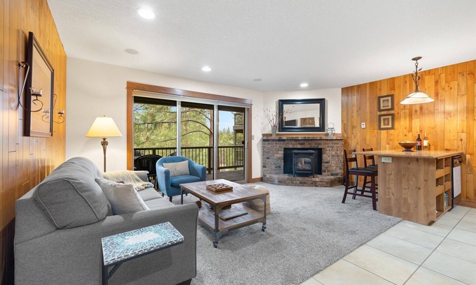 Century West Condo | Mt Bachelor Village Resort w pool and hot tub, remodeled
