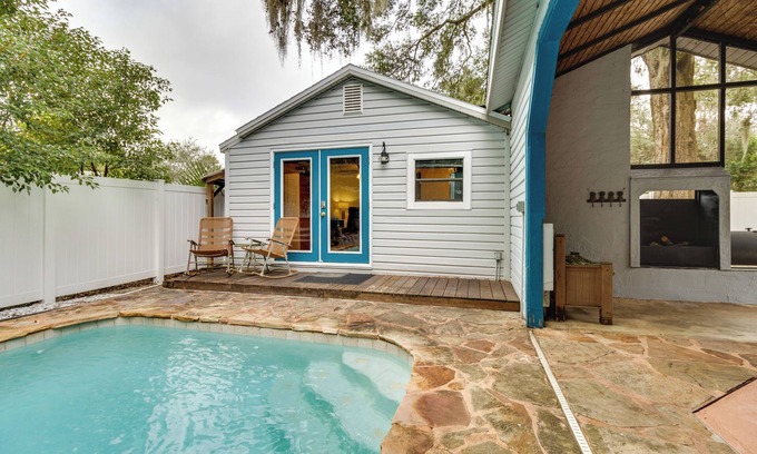 Mount Dora Apartment | Mt Dora Couple's Retreat w/Shared Pool!