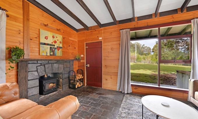 Gray Cabin | Mt Elephant Forrest Cabin