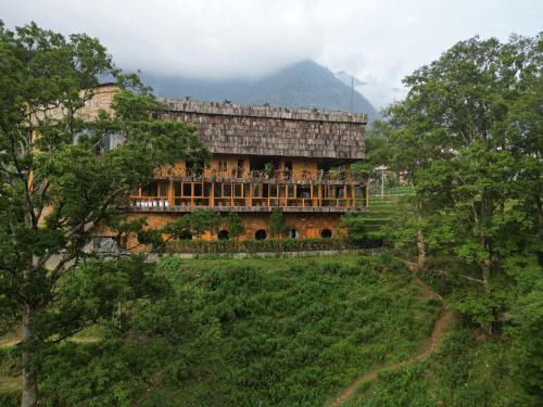 Hau Thao House | MT House Sa Pa - Mountain & Terraced fields View And Trekking Tour