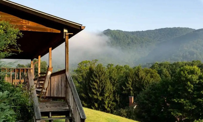 Candler Cabin | Mt Mitchell Cabin Romantic Mountain Escape near Asheville with Stunning Views!