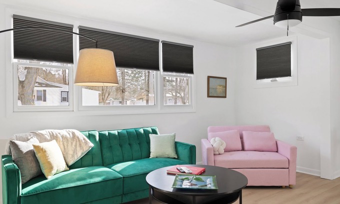 Hudson Lake House | MTM Premier, Modern 1 Bedroom, 1 Bath