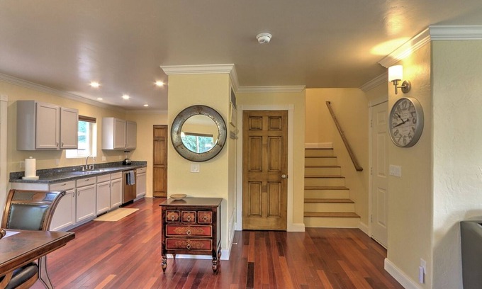 El Jebel House | MTN Home w/Patio & Grill, Near Whole Foods, Dining & Shops! 30 Min. to Skiing!