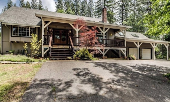 Glencoe House | Mtn House w/private pool close to hiking/lake/wine tasting + Large Game Room