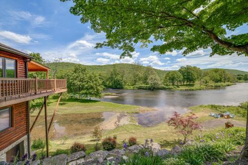 Deposit House | Mtn-View Catskills Cabin on Delaware River!