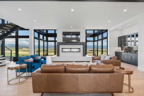 Tetonia House | Mtn Views and Private Hot Tub Luxe Tetonia Retreat
