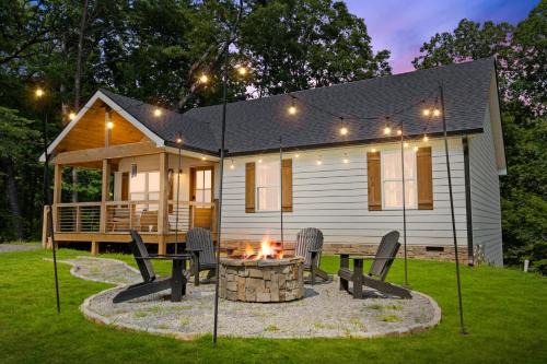 Ellijay House | MTN Views-Hot Tub- Games-Dog Friendly