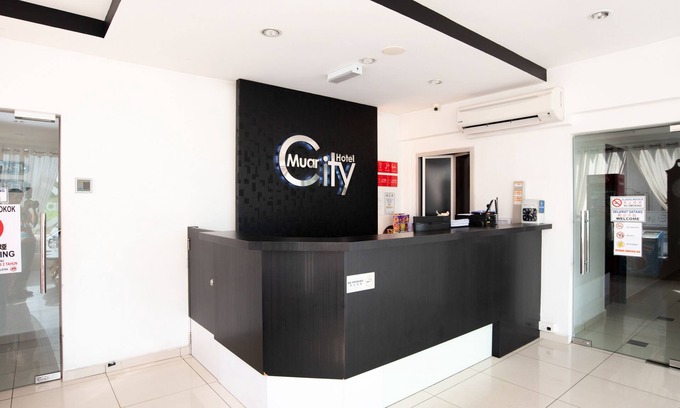 Sabak Aur Hotel | Muar City Hotel