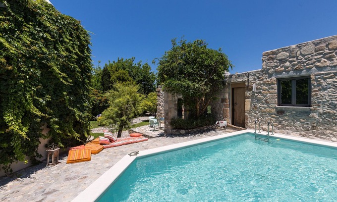 Pigi Villa | Muazzo Creta Stone House, Nature Escape with Pool