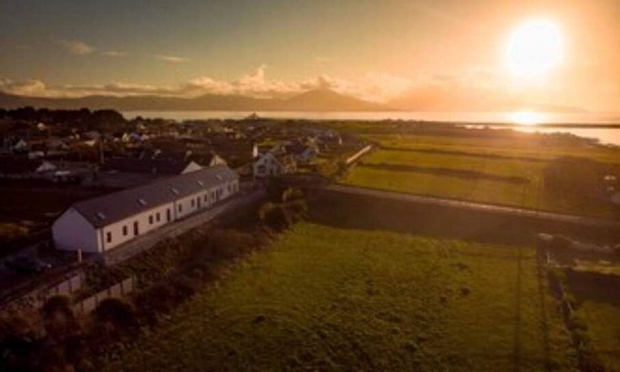 Fenit Cottage | Mucklagh, Coastal Cottage in Fenit, Co.Kerry - an authentic Wild Atlantic stay
