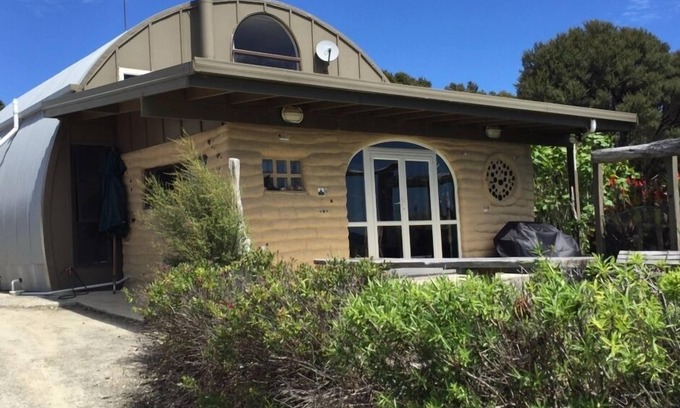 Whirinaki House | MUDBRICK BARN MUDENZA VU