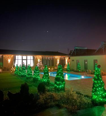 Oshakan Villa | Mughni Family House