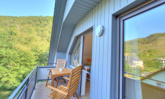 Beilstein Apartment | Mühlentaler vacation apartment, in the Sleeping Beauty of the Moselle (Beilstein), DG Whg. 4
