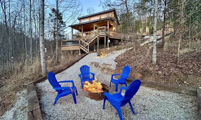 Stanton Cabin | Muir's Retreat - Hot Tub | Pet Friendly | Private