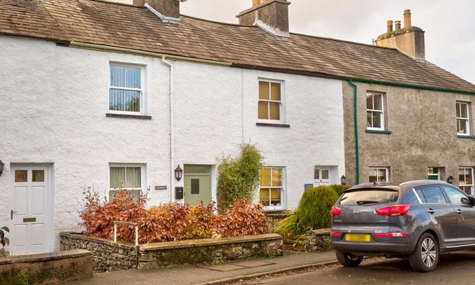 Staveley House | Mulberry Cottage - Two Bedroom House, Sleeps 3