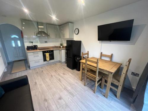Great Yarmouth Ski Chalet | Mulberry Holiday Home