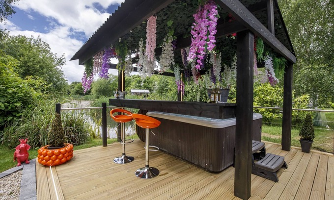 Selby Cottage | Mulberry Lodge - sleeps 4 guests in 2 bedrooms