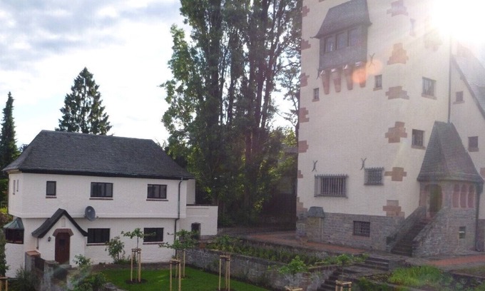 Innenstadt Other | Multi-bed room in the historic Gentilburg for up to 11 people