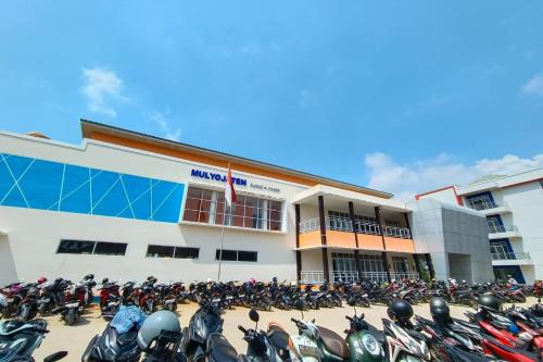 Metro Hotel | Mulyojaten Hotel & Resto