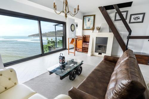 Mundaka Villa | Mundaka Beachfront House