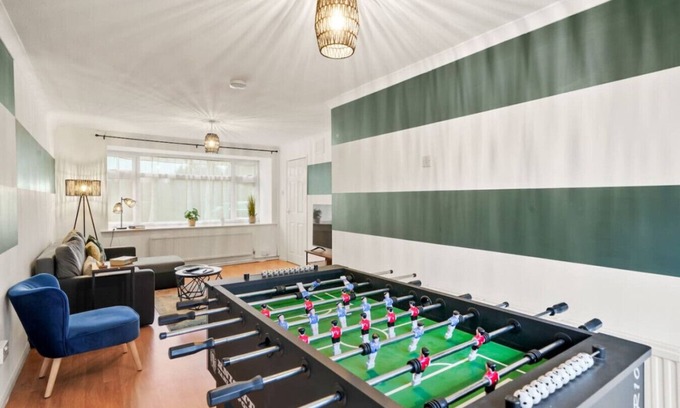 Swindon House | Mundy Avenue - Contractors*Long Stays Disc*Free Parking*Wifi