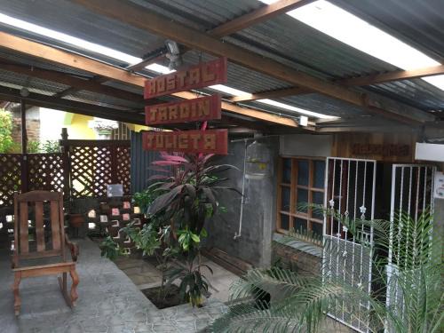Rivas House | Murph's Surf Shacks