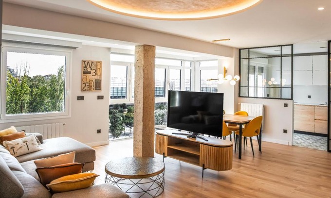 Burgos Apartment | Museo Evolución - Apartamentos Burgos Deluxe