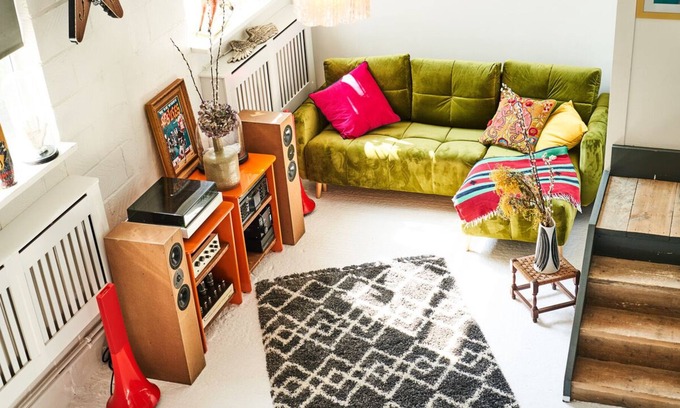 St. Ann's Apartment | Music and Photo Industrial Warehouse