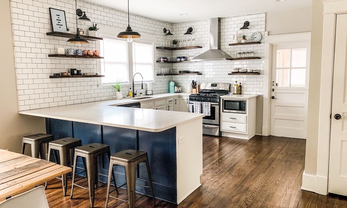 Greenwood House | Music City Manor - Hip East Nashville house walking distance to top eats.