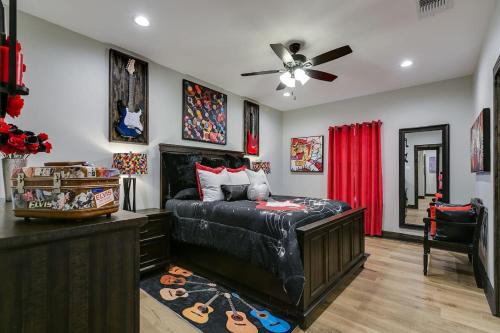 San Angelo House | Music Hall Brand New 2BR 2 and a half BA