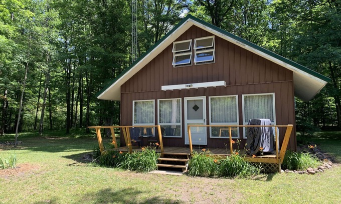 Paris Cabin | Muskegon River Cabin