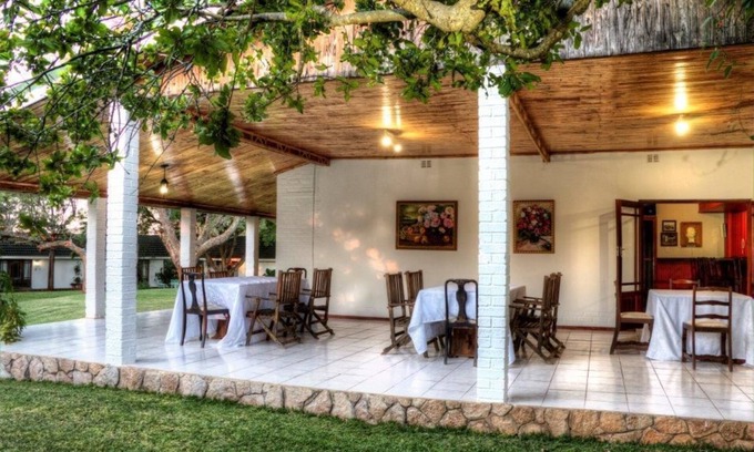 Bulawayo Bed & Breakfast | Musketeers Lodge