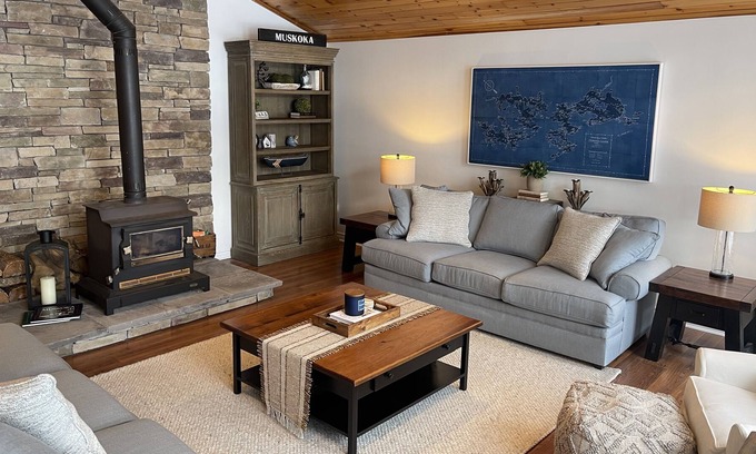 Muskoka Lakes House | Muskoka Beach House on Three Mile Lake