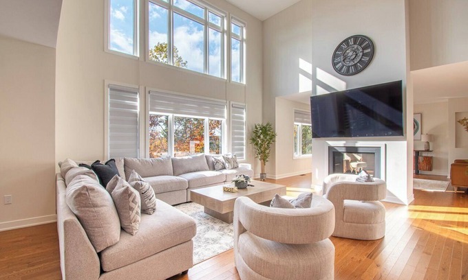 Dwight Cottage | Muskoka Hills - Four Bedroom Cottage, Sleeps 8