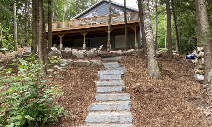 Utterson Cottage | Muskoka Waterfront on Little Long Lake, a mere 2 hour drive from the city.