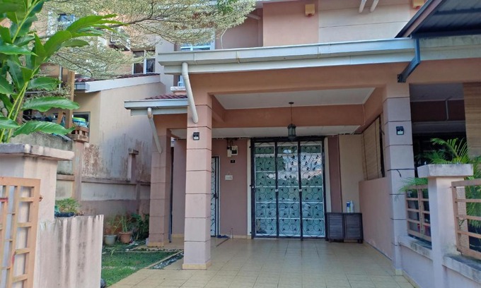 Tanjung Malim House | Muslim Dinaim Homestay