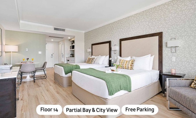 Coconut Grove Apartment | MVR Experience Balconies That Take Your Breath Away