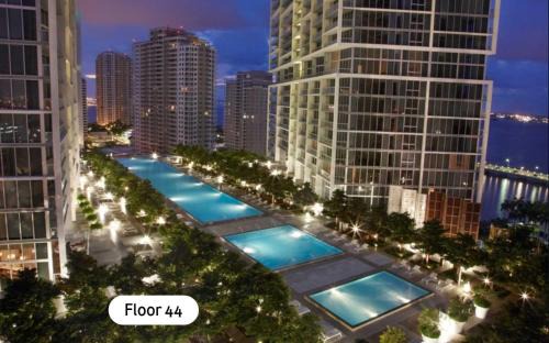 Downtown Miami Apartment | MVR - Icon Brickell - View & Value