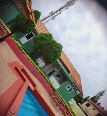 Bono East Region House | MY DAD'S Cottage