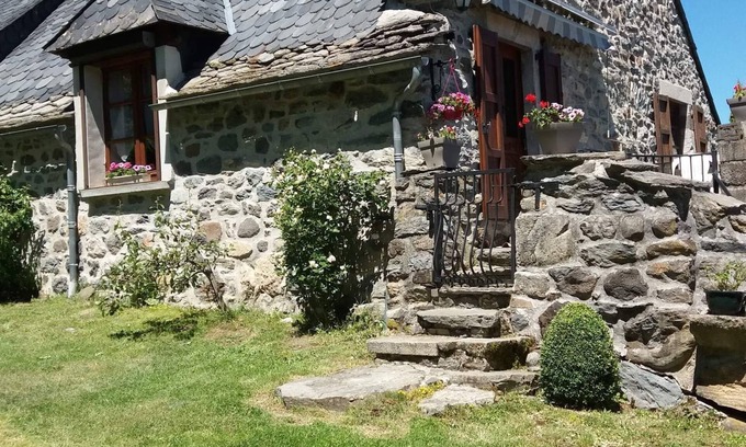 Valette House | My father's barn