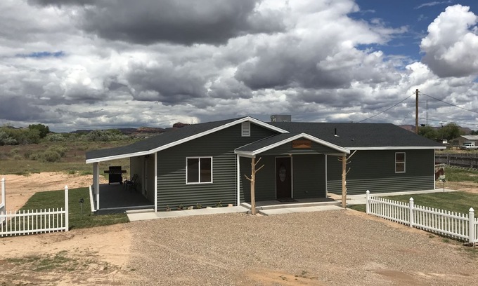 Fredonia House | My Kaibab Retreat - Spacious and Easy Access