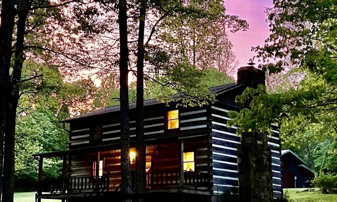 Madisonville Bed & Breakfast | My Old Kentucky Home! Restful Log cabin retreat.