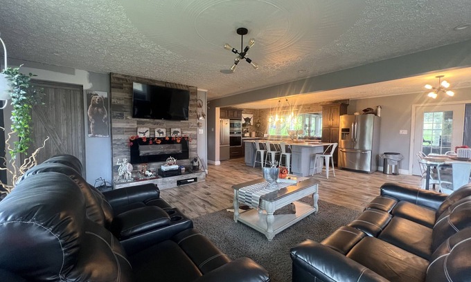 Walton Other | My ranch is a dream come true and im willing to share it so please with respect