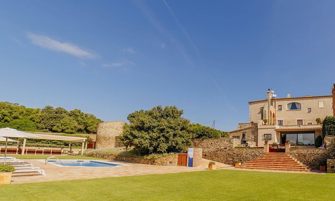 Forallac Villa | My Rental Homes - Villa Imperial with private pool and SPA