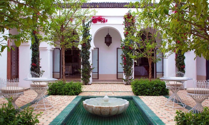 Sidi Abdallah Ghiat Villa | My Rental Homes - Villa Nina with pool, garden and tennis court