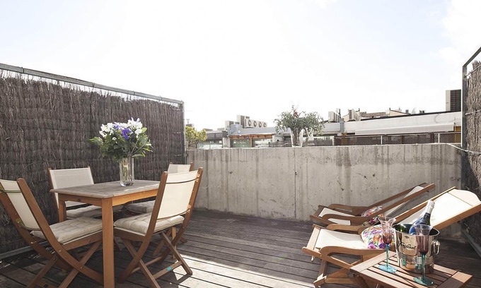 El Putget i Farro Apartment | My Space Barcelona 3 apartments for up to 18 people with private terraces