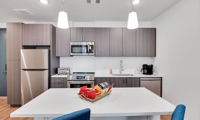 Jewell Heights - Hoffman Heights Apartment | My Sweet Rentals - 1B1B at Legacy