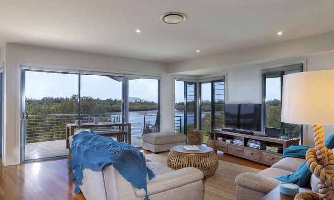 Tea Gardens House | Myall River Magic - well-appointed townhouse overlooking the Myall River