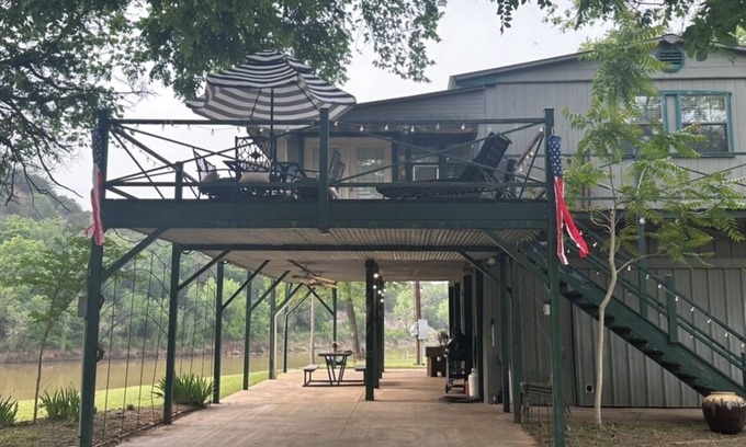 Dennis House | Myers Corner ~ Brazos River House