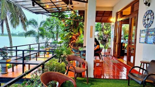 Bandaragama Villa | MYH - Lake Front Pvt Villa with Staff and Includes FREE Breakfast of your choice
